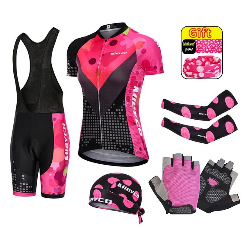 بدلة دراجة جبلية للنساء، ملابس - مراجعة Mountain Biking Underwear وسعره