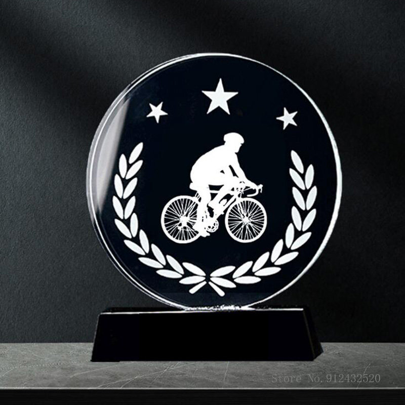 جوائز الدراجات الرياضية الإبدا - مراجعة Mountain Biking Europe وسعره